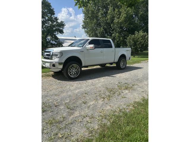 Photo of 2013 White Ford F-150