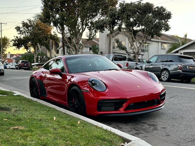 Photo of 2022 Red Porsche 911