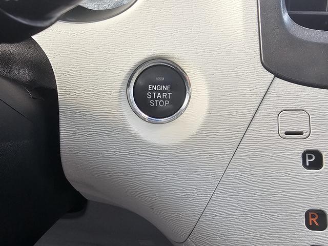Photo of 2013 Gray Toyota Sienna