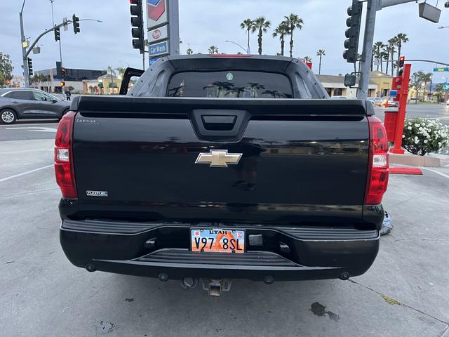 Photo of 2008 Black Chevrolet Avalanche