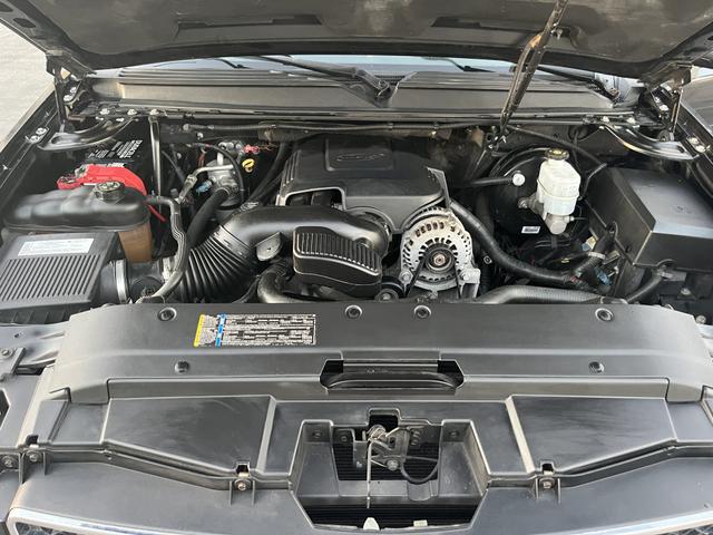 Photo of 2008 Black Chevrolet Avalanche