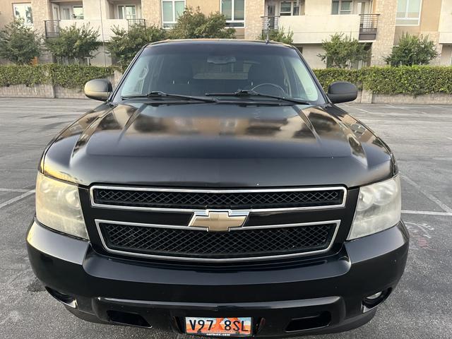 Photo of 2008 Black Chevrolet Avalanche