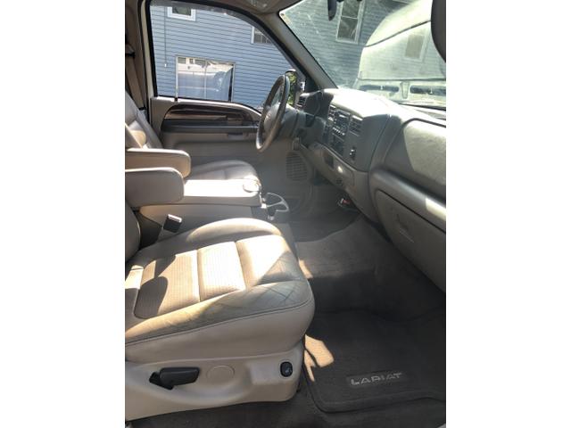Photo of 2001 White Ford F-350