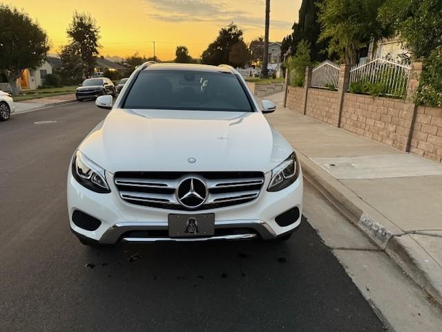 Photo of 2017 White Mercedes-Benz GLC 300