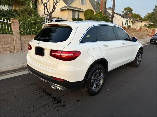 Photo of 2017 White Mercedes-Benz GLC 300