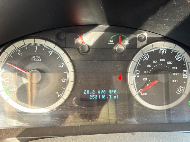 Photo of 2009 Silver Ford Escape Hybrid
