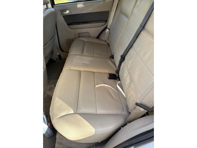 Photo of 2009 Silver Ford Escape Hybrid