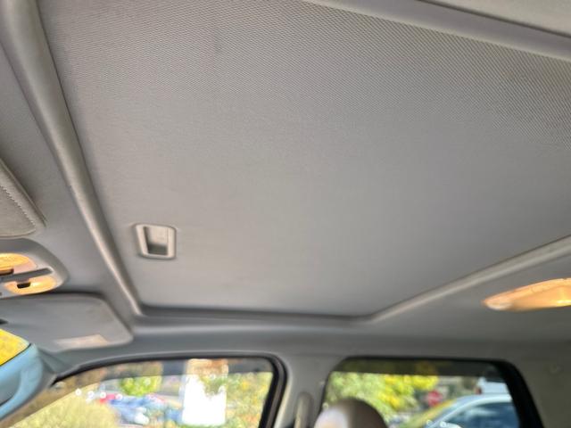 Photo of 2009 Silver Ford Escape Hybrid