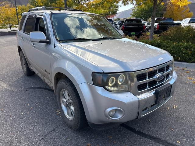 Photo of 2009 Silver Ford Escape Hybrid