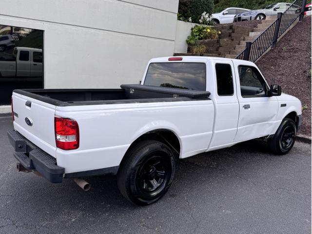 Photo of 2011 White Ford Ranger