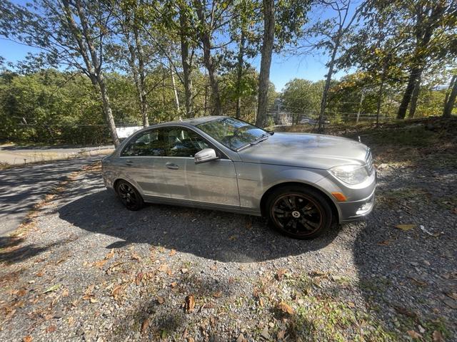 Photo of 2010 Silver Mercedes-Benz C-Class