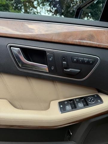 Photo of 2013 Black Mercedes-Benz E-Class