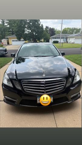 Photo of 2013 Black Mercedes-Benz E-Class