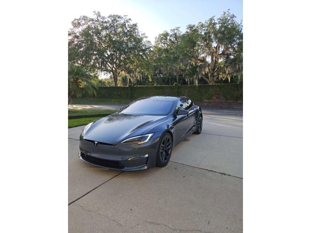 Photo of 2022 Gray Tesla Model S