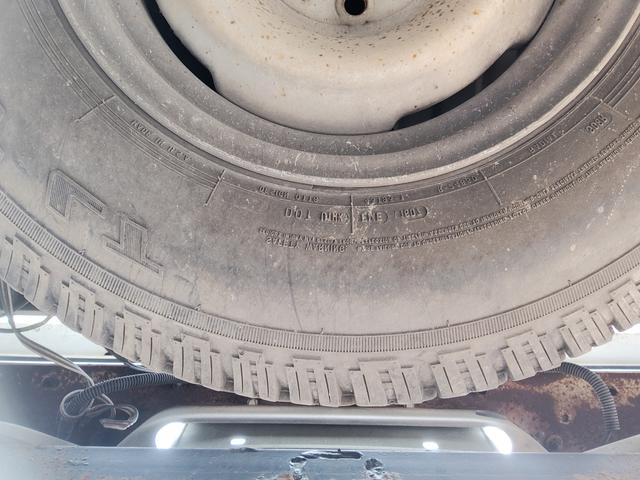 Photo of 1995 White Chevrolet 1500