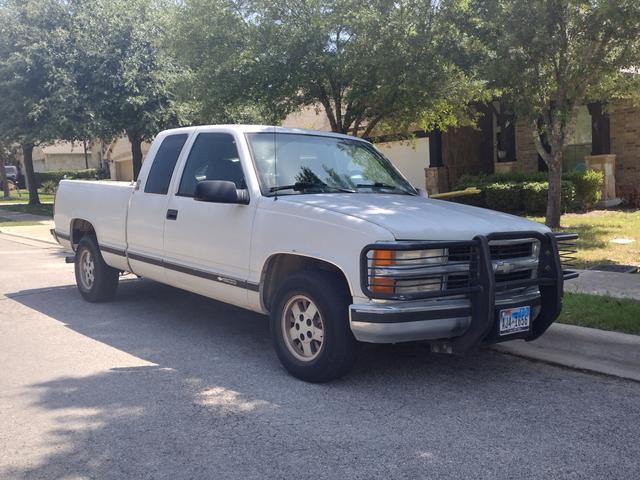 Photo of 1995 White Chevrolet 1500