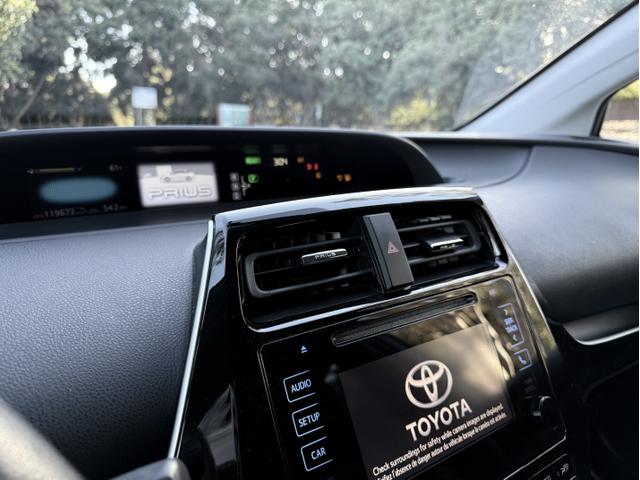 Photo of 2016 Silver Toyota Prius