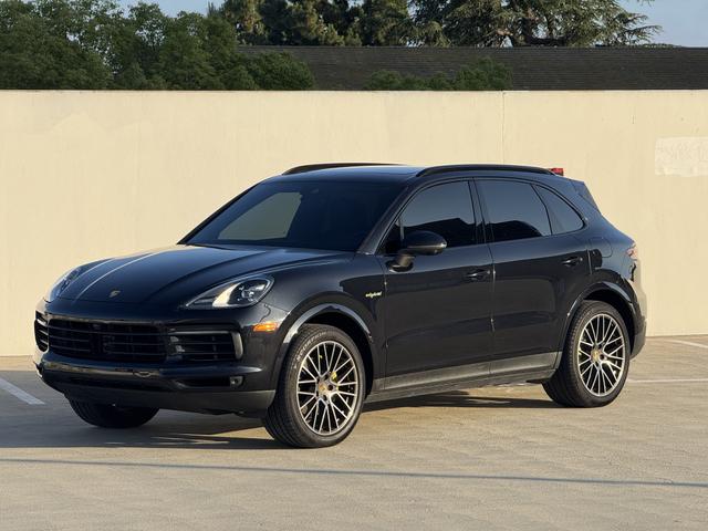 Photo of 2020 Black Porsche Cayenne