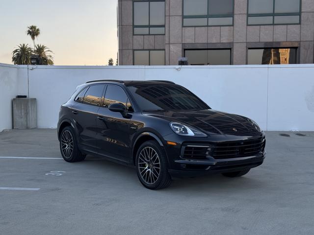 Photo of 2020 Black Porsche Cayenne