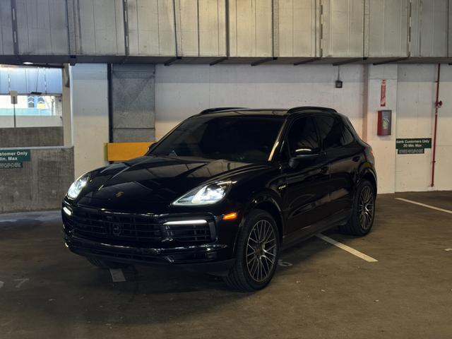 Photo of 2020 Black Porsche Cayenne