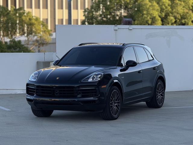 Photo of 2020 Black Porsche Cayenne