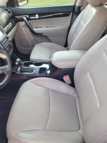 Photo of 2014 Red Kia Sorento
