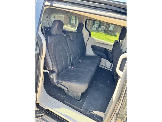 Photo of 2017 Black Chrysler Pacifica