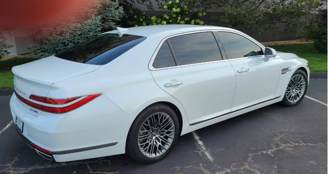 Photo of 2021 White Genesis G90