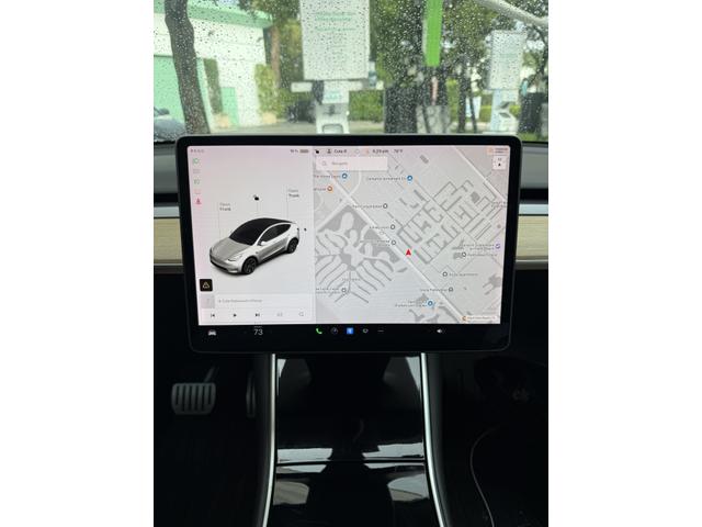 Photo of 2020 White Tesla Model Y
