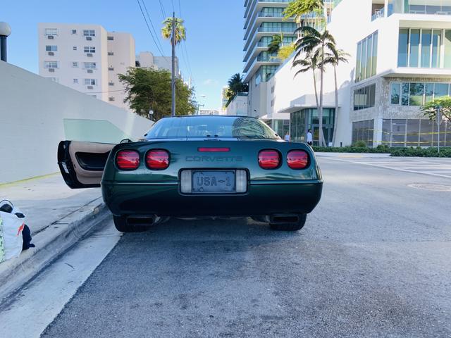 Photo of 1994 Green Chevrolet Corvette