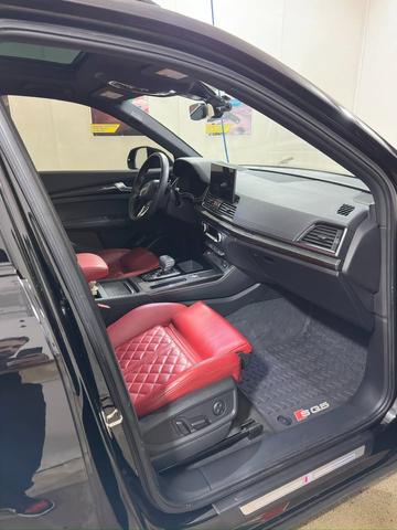 Photo of 2021 Black Audi SQ5