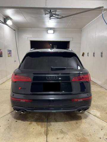Photo of 2021 Black Audi SQ5