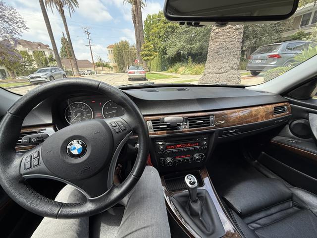 Photo of 2011 Gray BMW 328