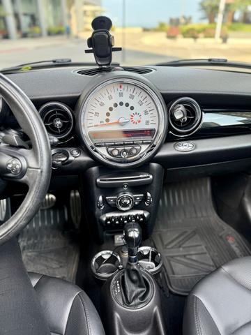 Photo of 2014 Black MINI Convertible