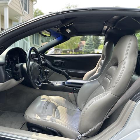 Photo of 2002 Silver Chevrolet Corvette