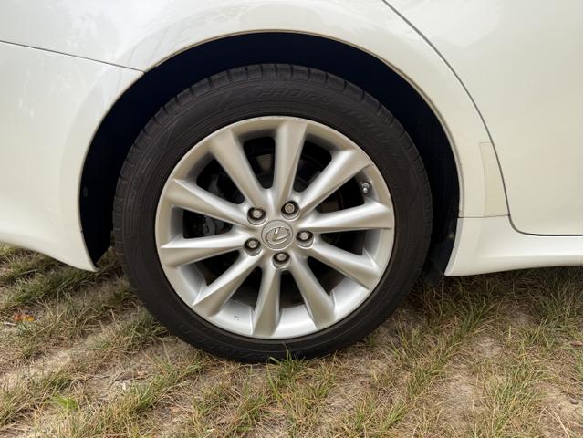 Photo of 2009 White Lexus IS 250