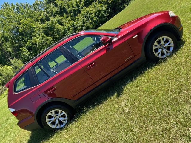 Photo of 2010 Red BMW X3