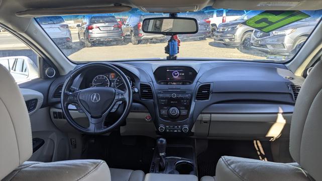 Photo of 2015 White Acura RDX