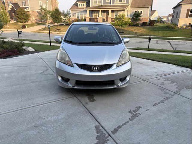 Photo of 2011 Silver Honda Fit