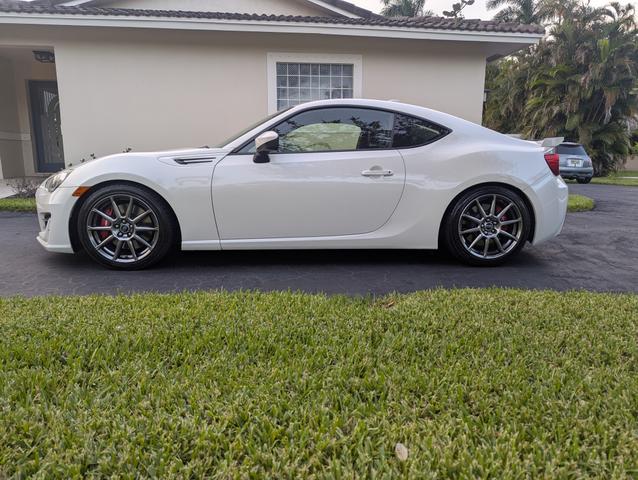 Photo of 2017 White Subaru BRZ