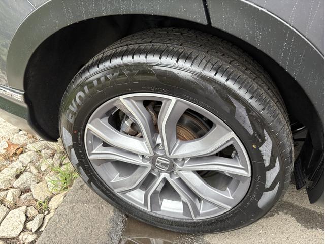 Photo of 2022 Gray Honda CR-V Hybrid
