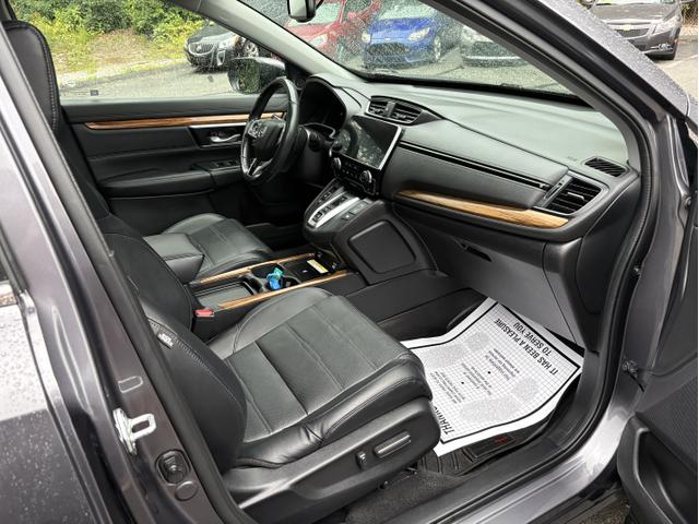 Photo of 2022 Gray Honda CR-V Hybrid