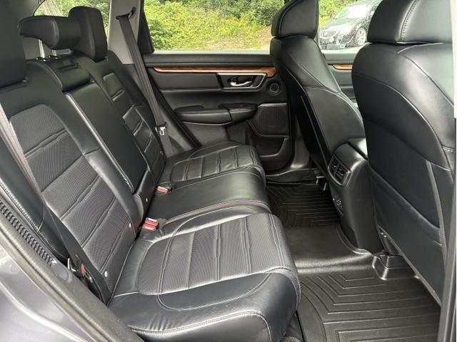 Photo of 2022 Gray Honda CR-V Hybrid