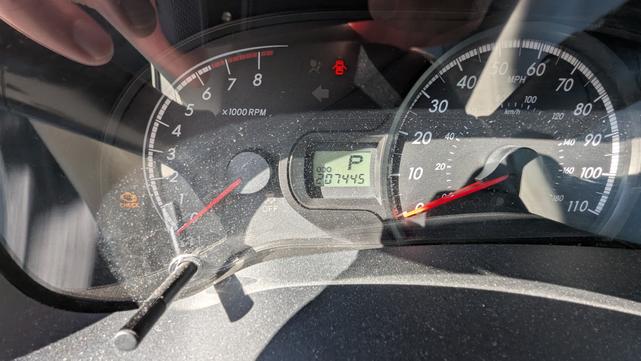 Photo of 2011 Gray Toyota Sienna