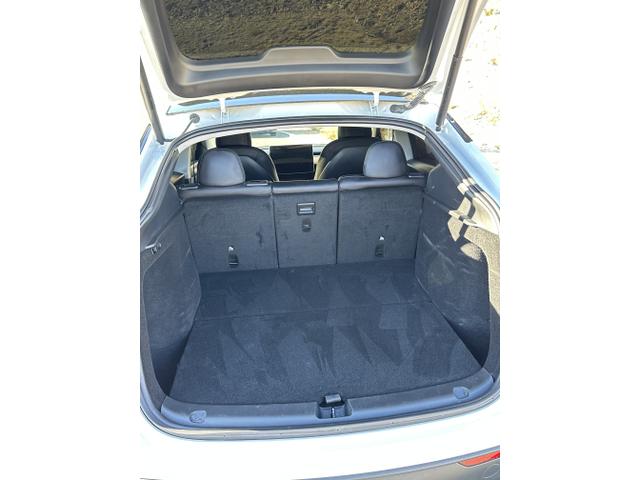 Photo of 2023 White Tesla Model Y