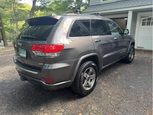 Photo of 2014 Gray Jeep Grand Cherokee