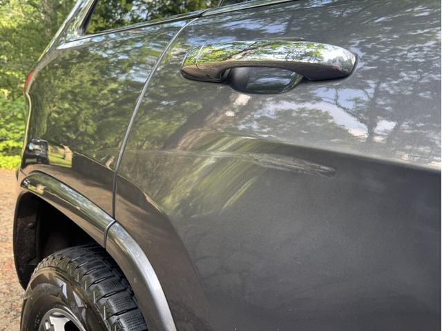 Photo of 2014 Gray Jeep Grand Cherokee