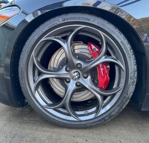 Photo of 2022 Black Alfa Romeo Giulia