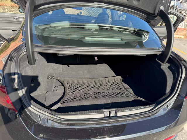 Photo of 2022 Black Alfa Romeo Giulia