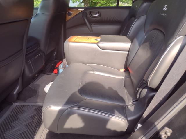 Photo of 2013 Black INFINITI QX56